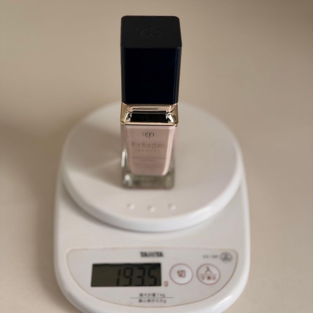 クレ・ド・ポー ボーテ タンフリュイドエクラ ナチュレル ファンデーション　00