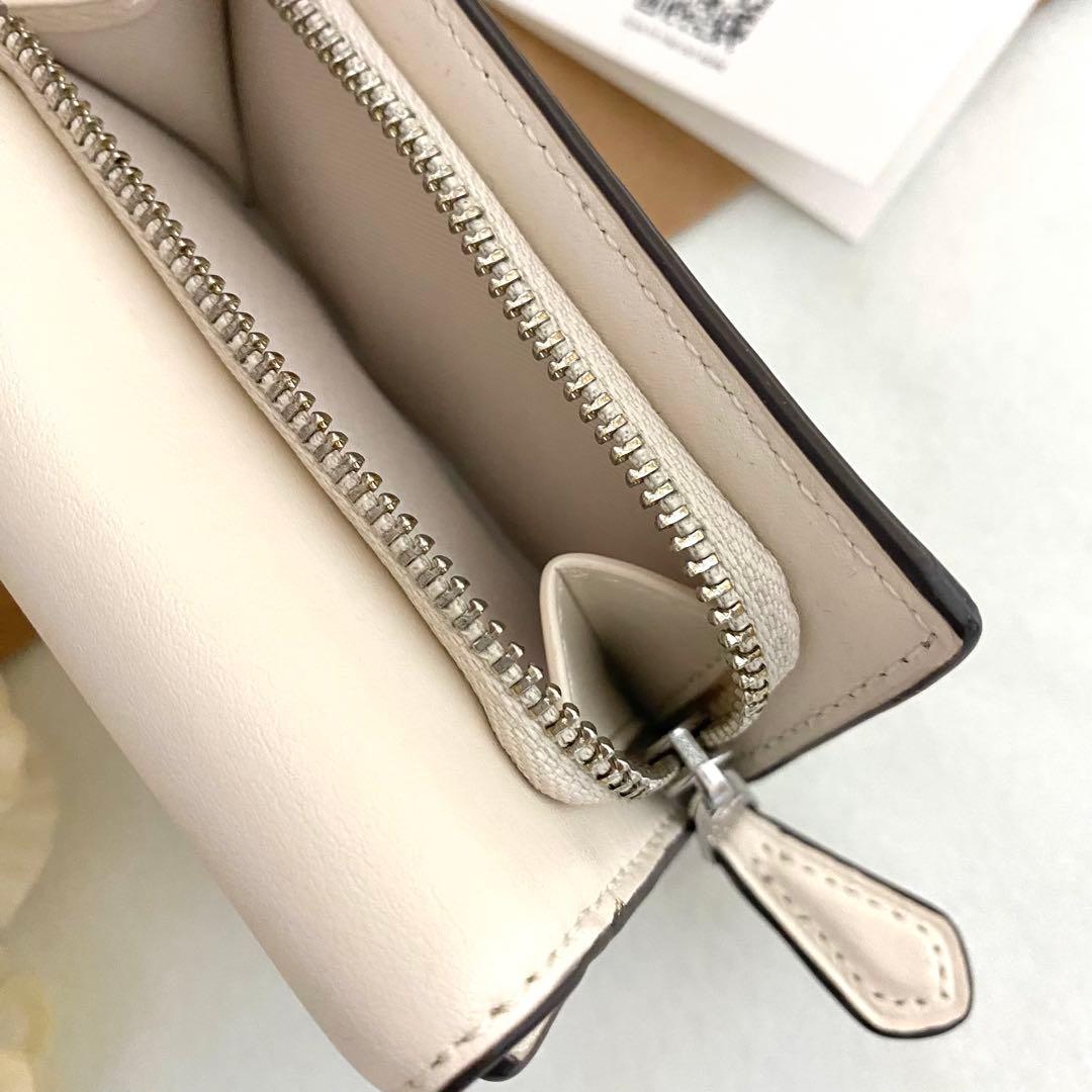 新品　正規品☆COACH(コーチ)折り財布　 ホワイト　レザー　三つ折り財布