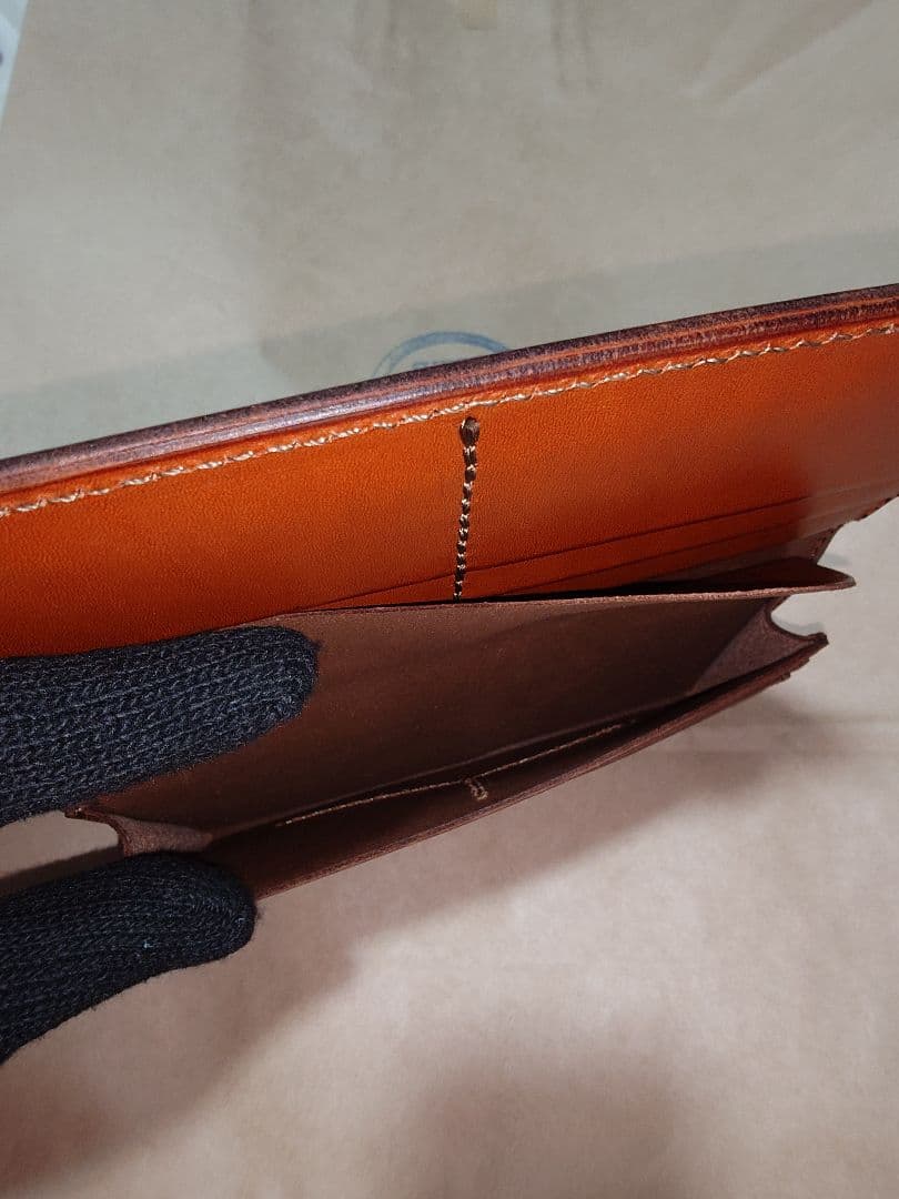 ヘルツ フラップロングウォレット