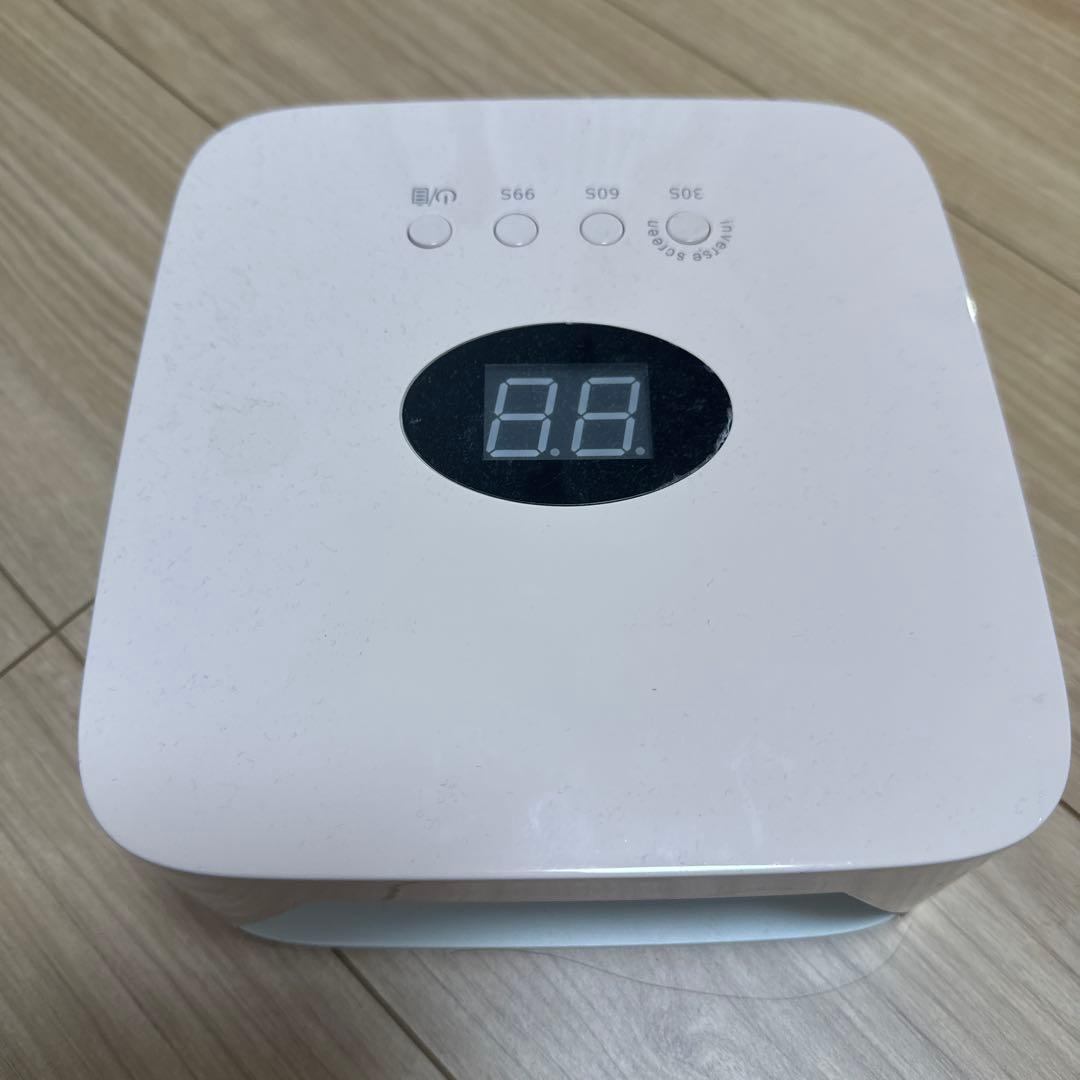 ネイル　LED ライト