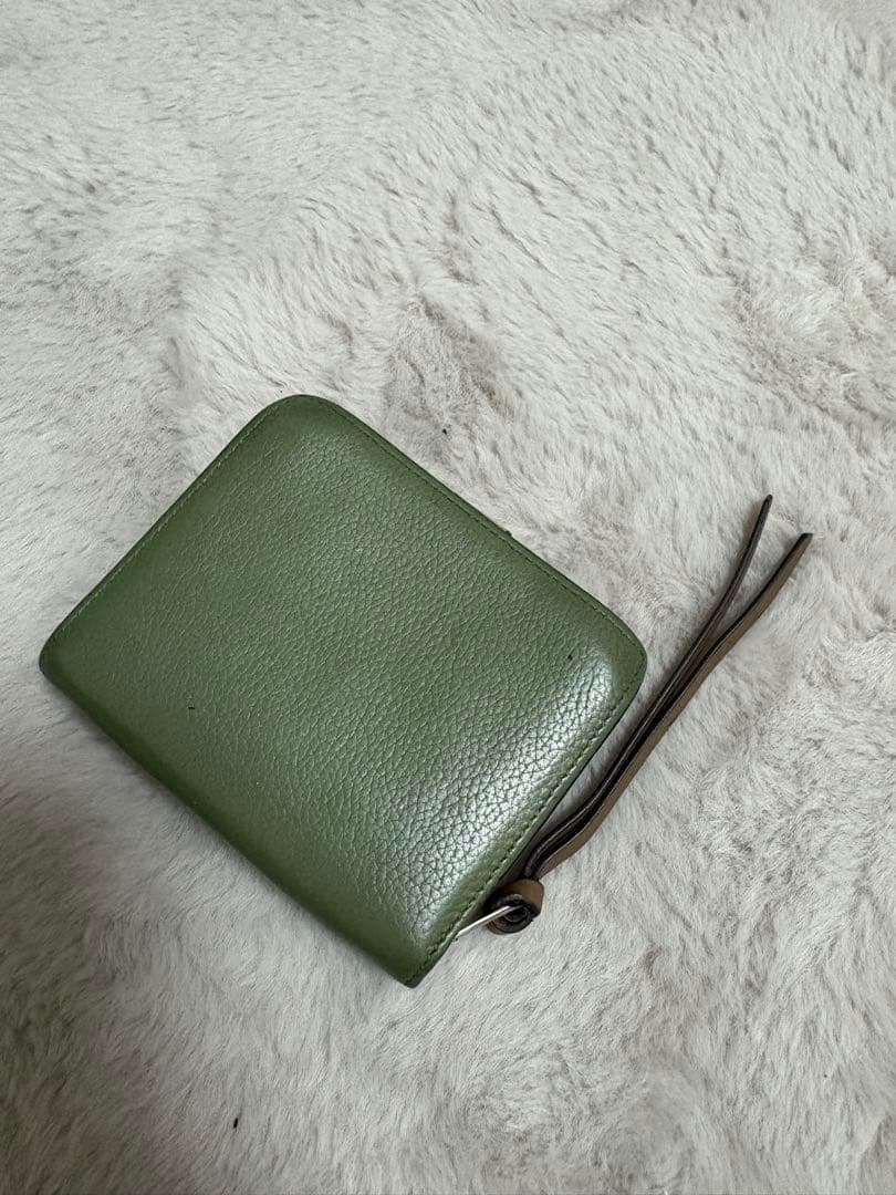 LOEWE ロエベ グリーンレザー 二つ折り財布