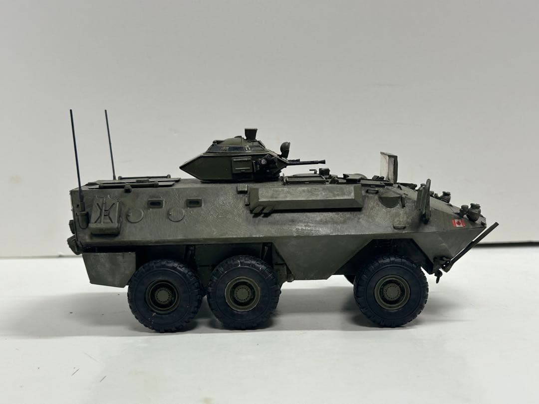 トランペッター　1/35 グリズリー　完成品　装甲車　戦車　模型　カナダ
