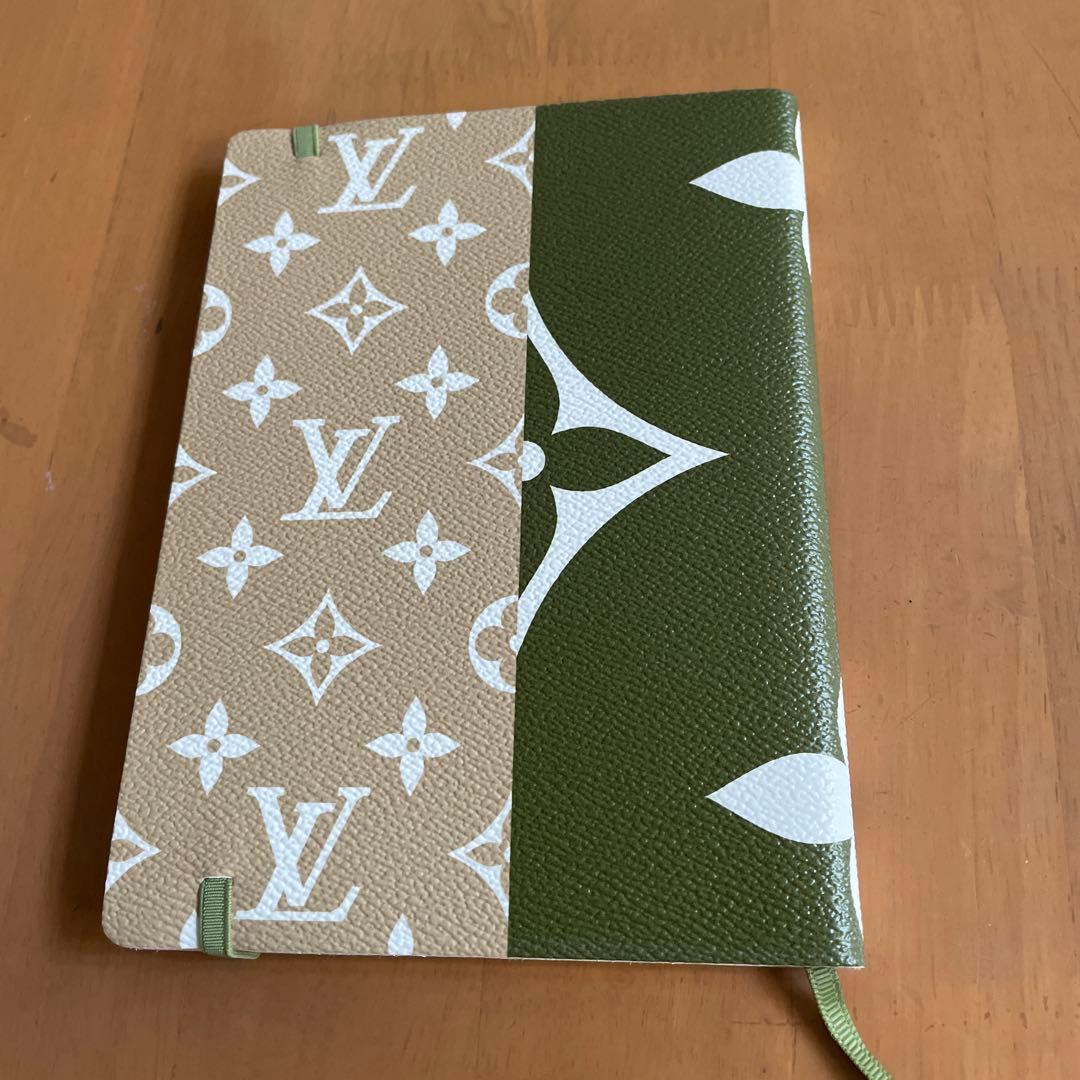 お正月セール新品未使用　LVオリーブグリーンノート
