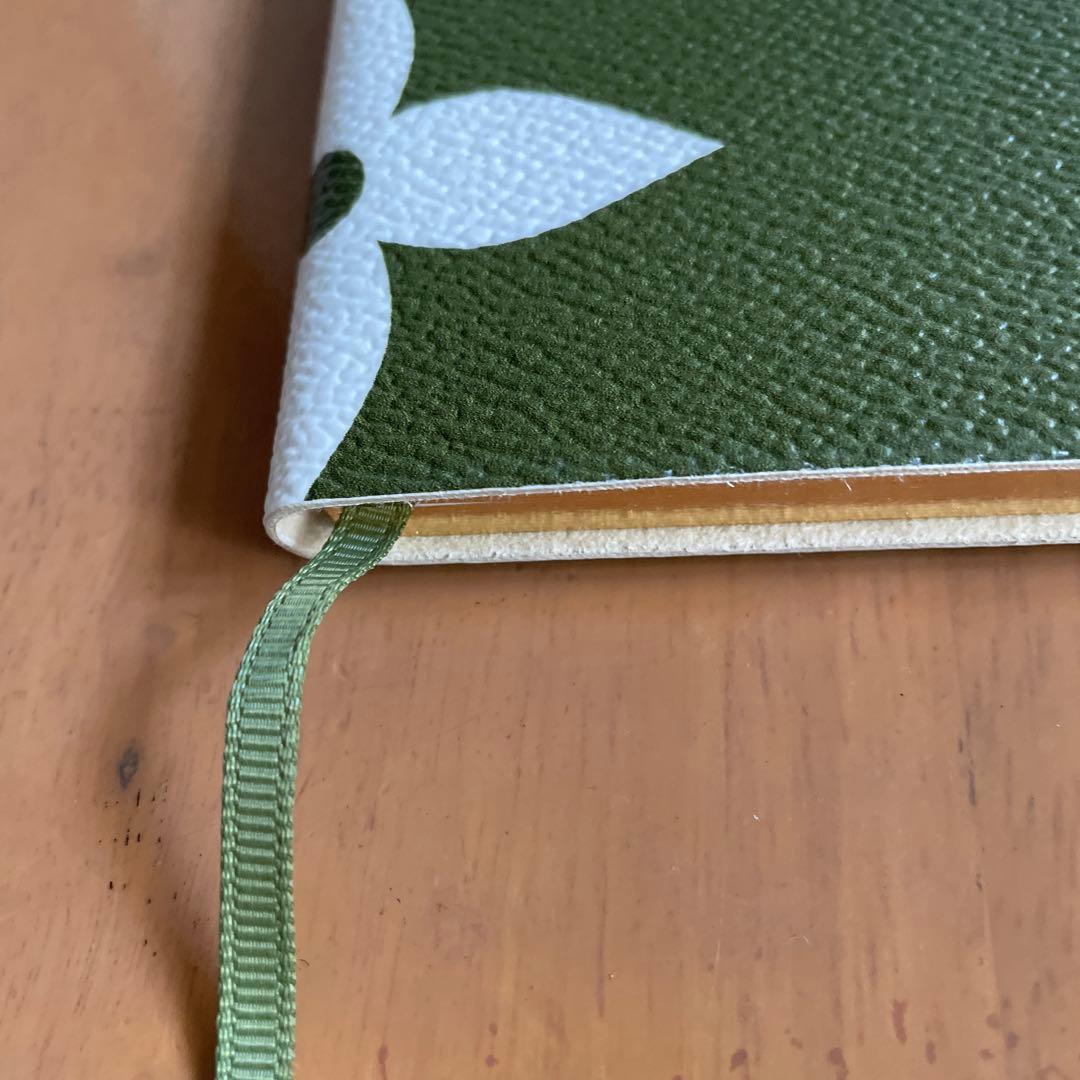 お正月セール新品未使用　LVオリーブグリーンノート