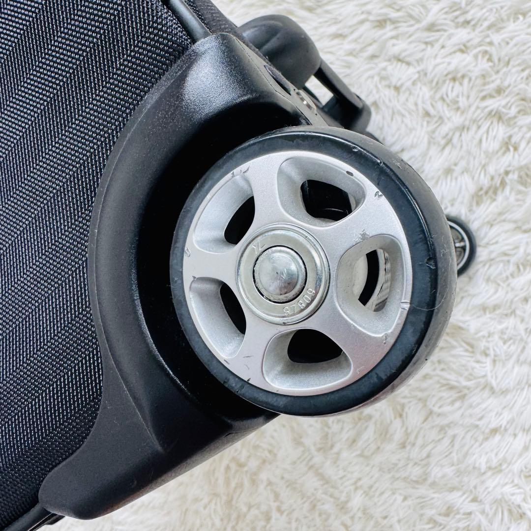 【美品】ANA DESIGN ソフトキャリーケース 黒　機内持ち込み可能