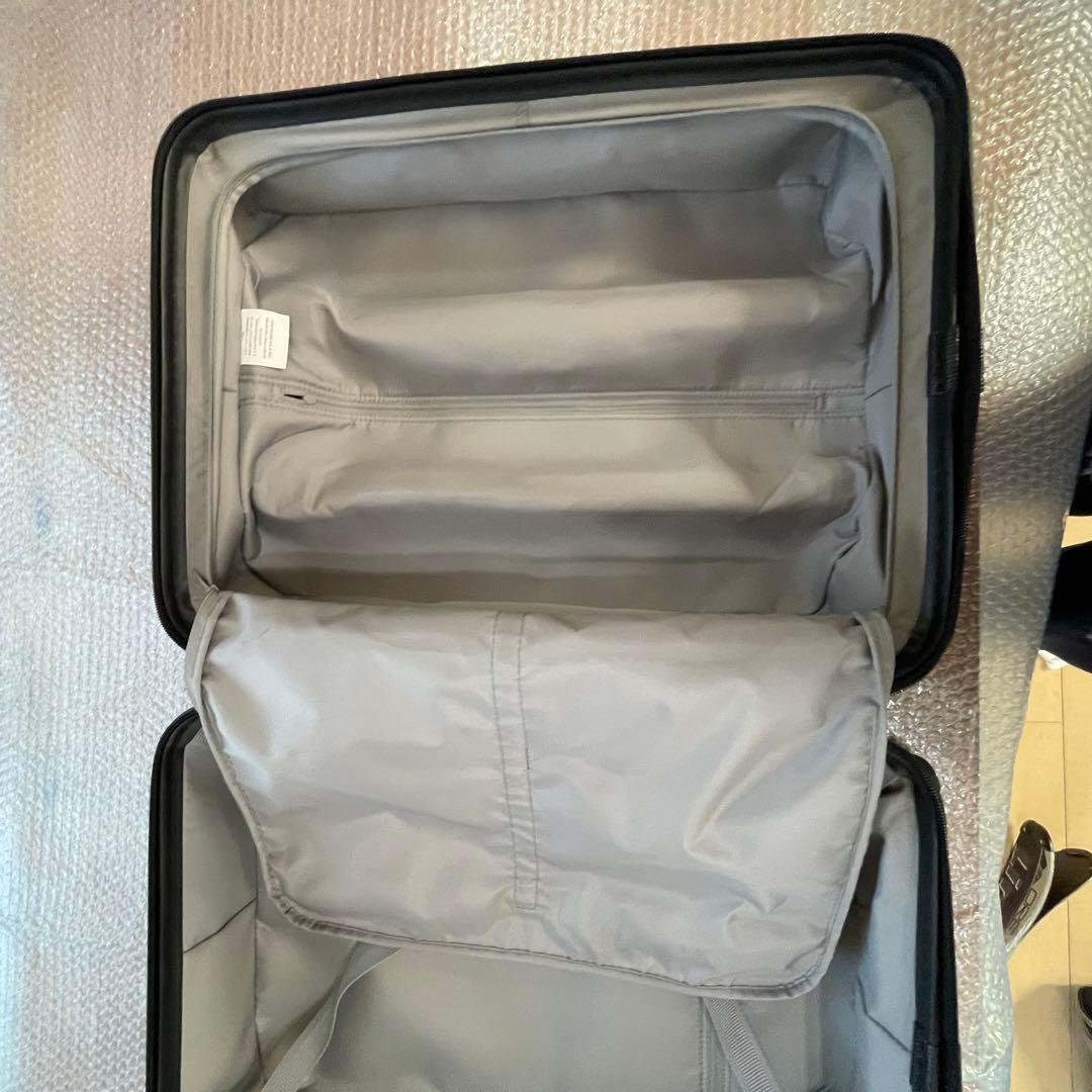 無印良品 バーを自由に調節できる ハード キャリケース 36L 機内持ち込み