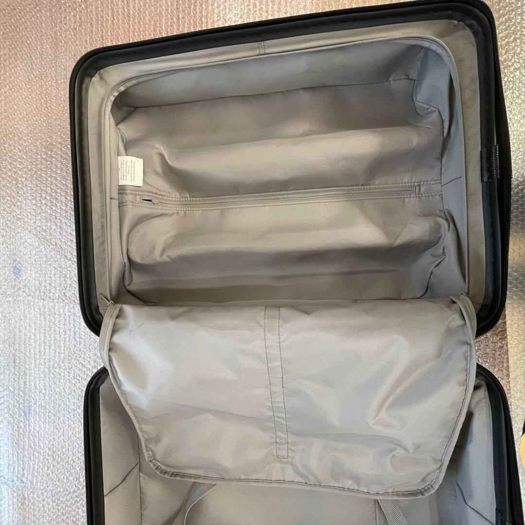 無印良品 バーを自由に調節できる ハード キャリケース 36L 機内持ち込み