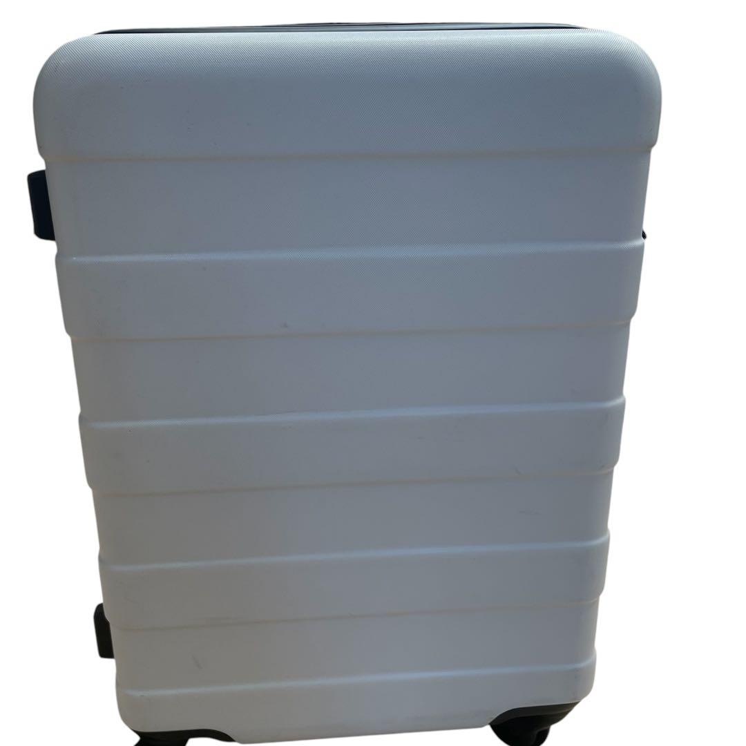 無印良品 バーを自由に調節できる ハード キャリケース 36L 機内持ち込み