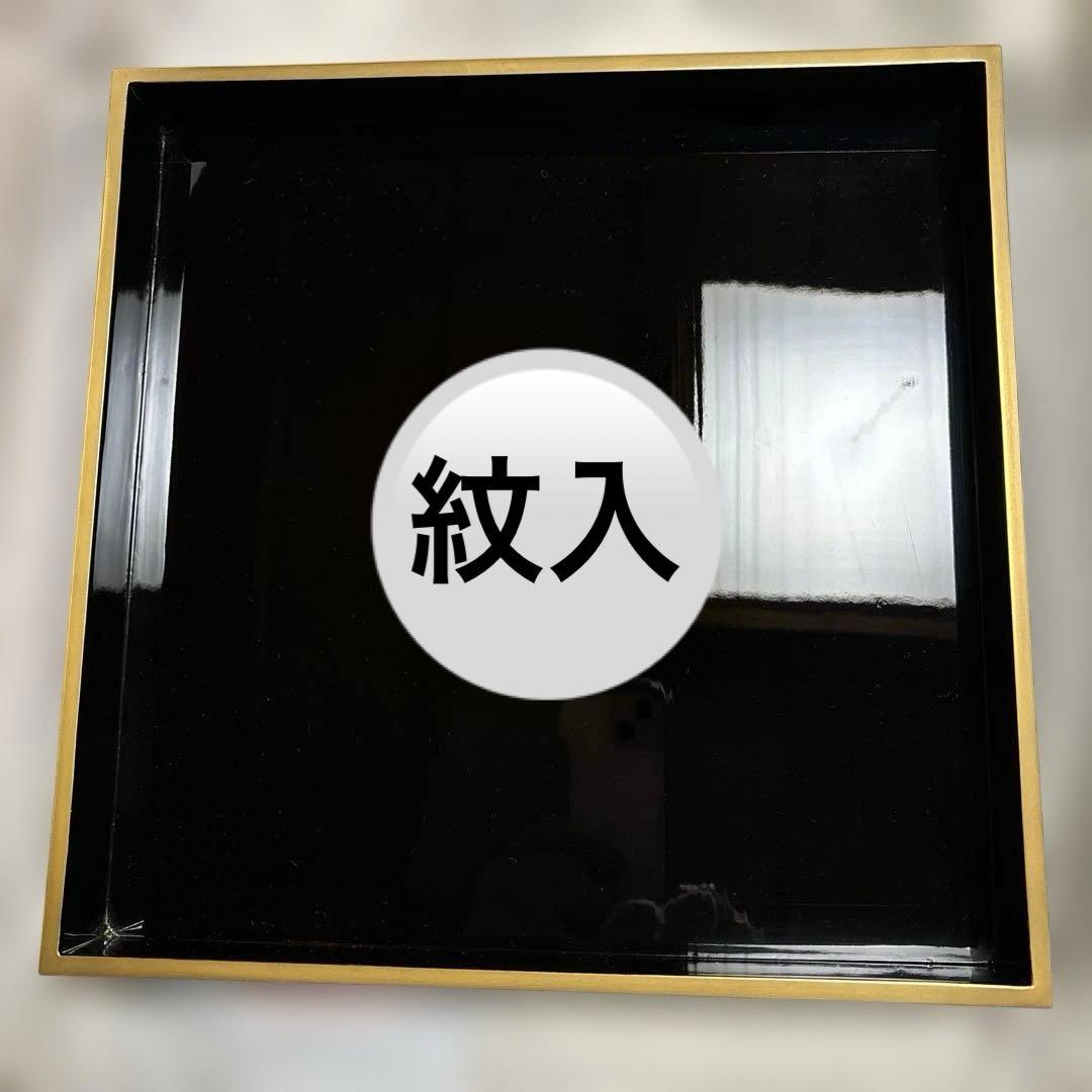 輪島塗の御重（お重箱）紋入、重台付き