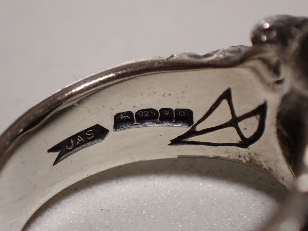 【普通のUSED】クレイジーピッグ レストインピース リング