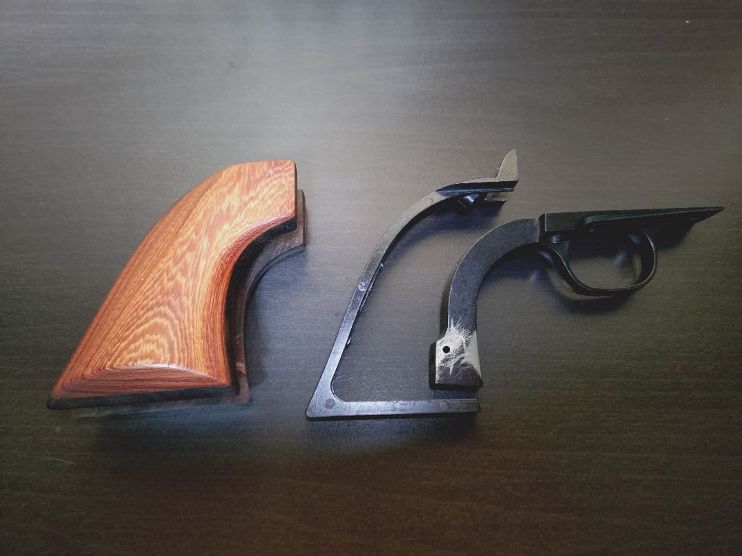 タナカ　コルトSAA　木製グリップ・トリガーガードセット