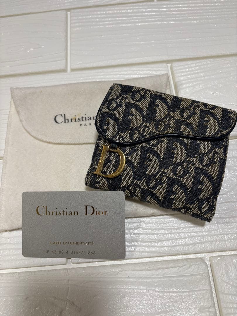 Christian Dior 二つ折り財布 Dロゴ