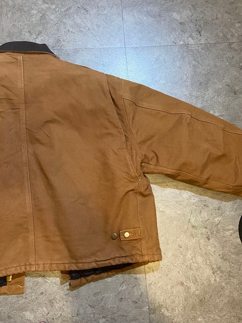 ★年末セール★【Carhartt】ARCTIC J22 BRNトラディショナル