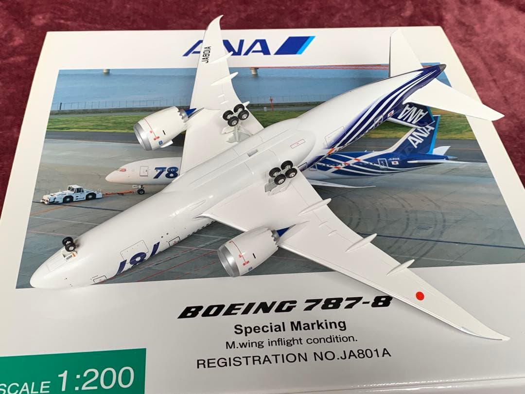 1/200 ANA B787 特別塗装 飛行姿勢 JA801A