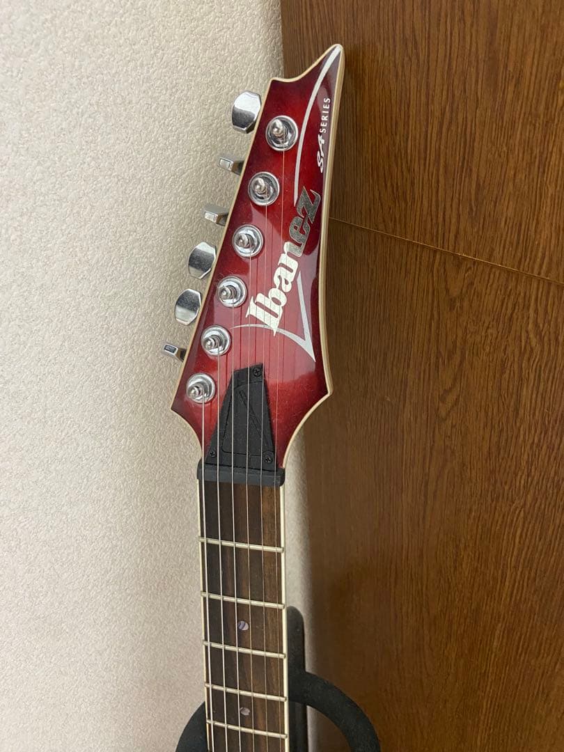 Ibanez レッドエレキギター
