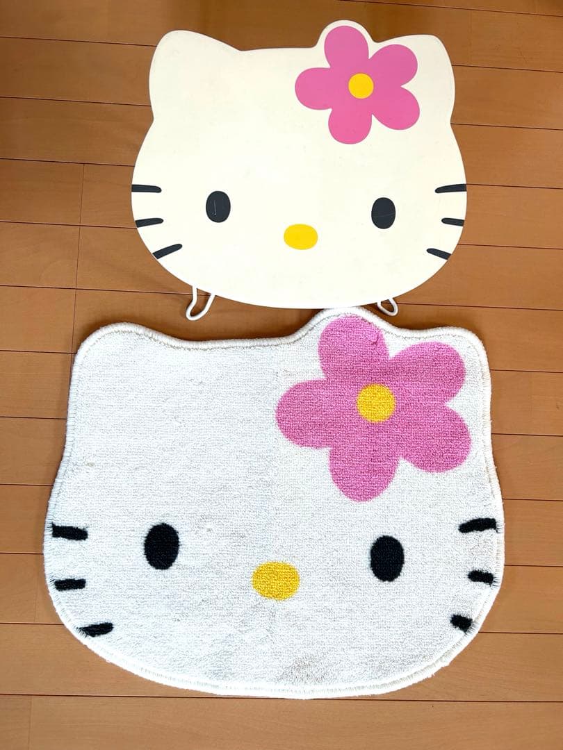 希少レア当時物【大人気】ハローキティ　折りたたみテーブル　ダイカット　マット