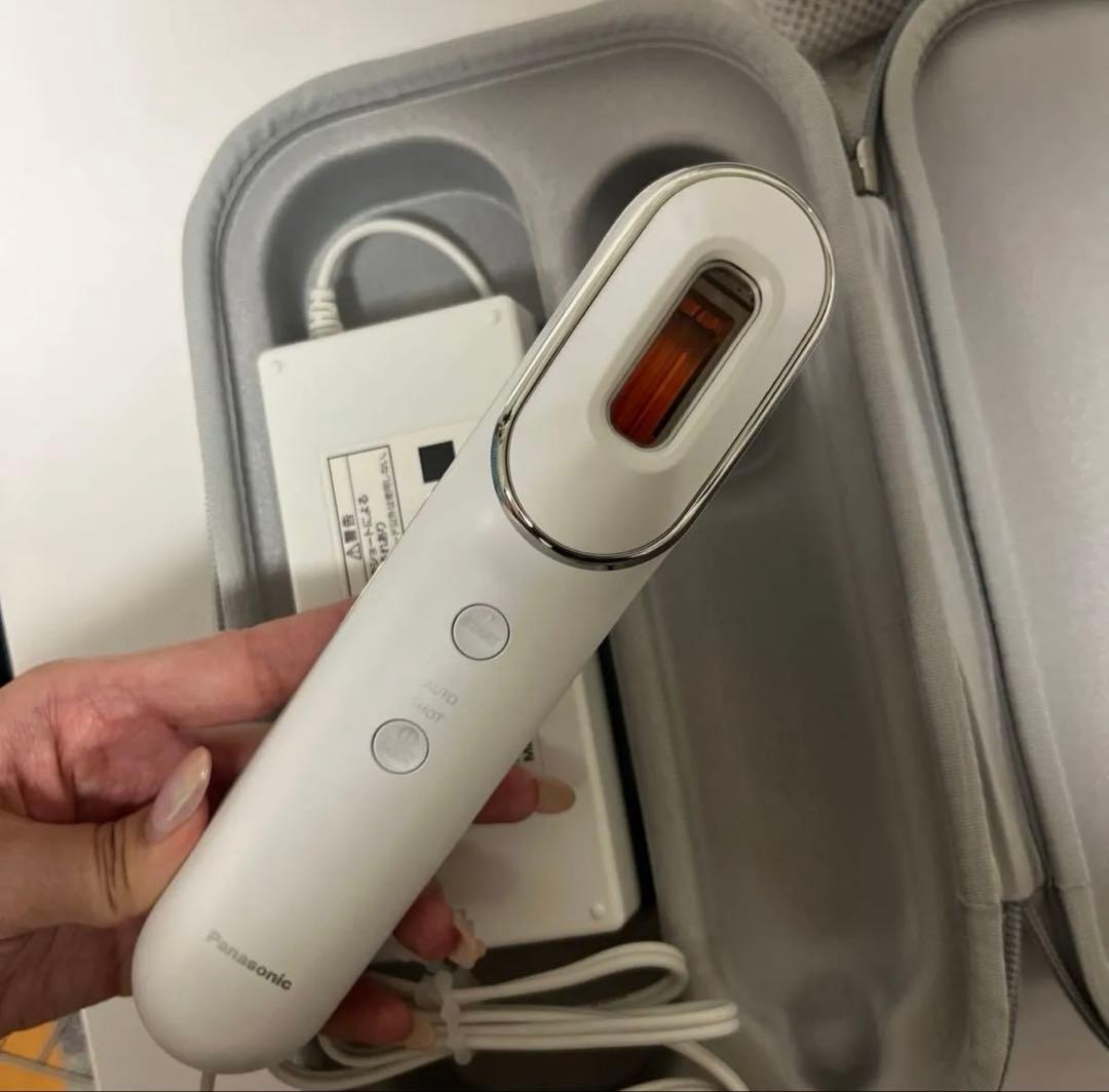 Panasonic 光美顔器 フォトブライトショット EH-SL85-W