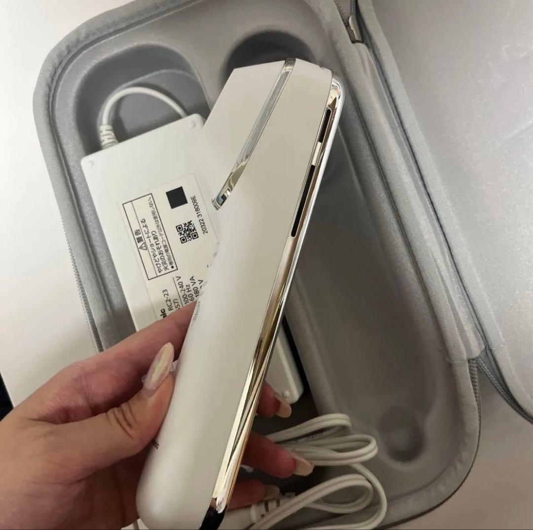 Panasonic 光美顔器 フォトブライトショット EH-SL85-W