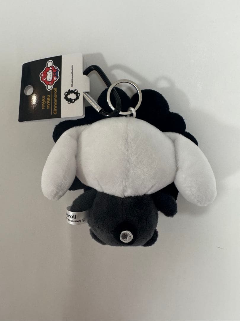 EXPO2025黒ミャクミャクサンリオシナモロールカラビナ