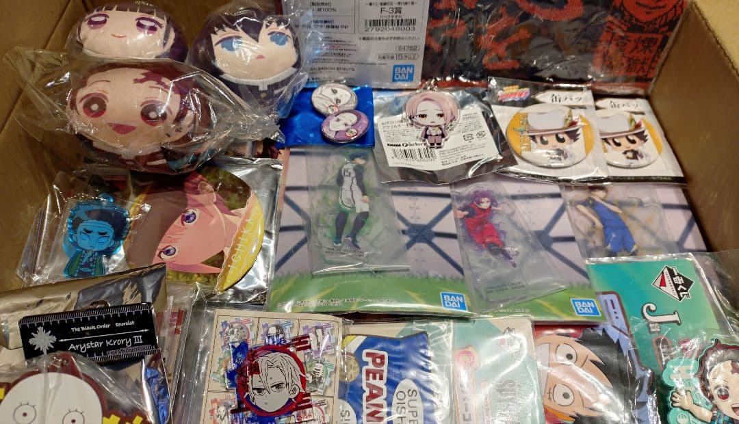 アニメ、漫画グッズまとめ売り 200点以上