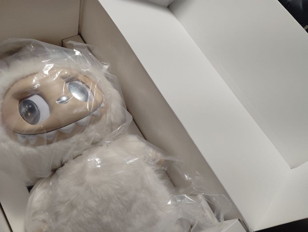 ラブブ メガビックホワイトぬいぐるみ