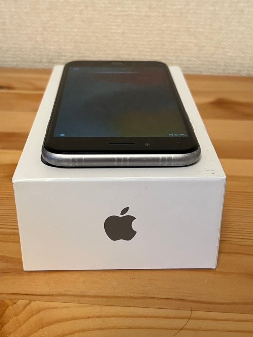 Apple iPhone 6s スペースグレー 本体