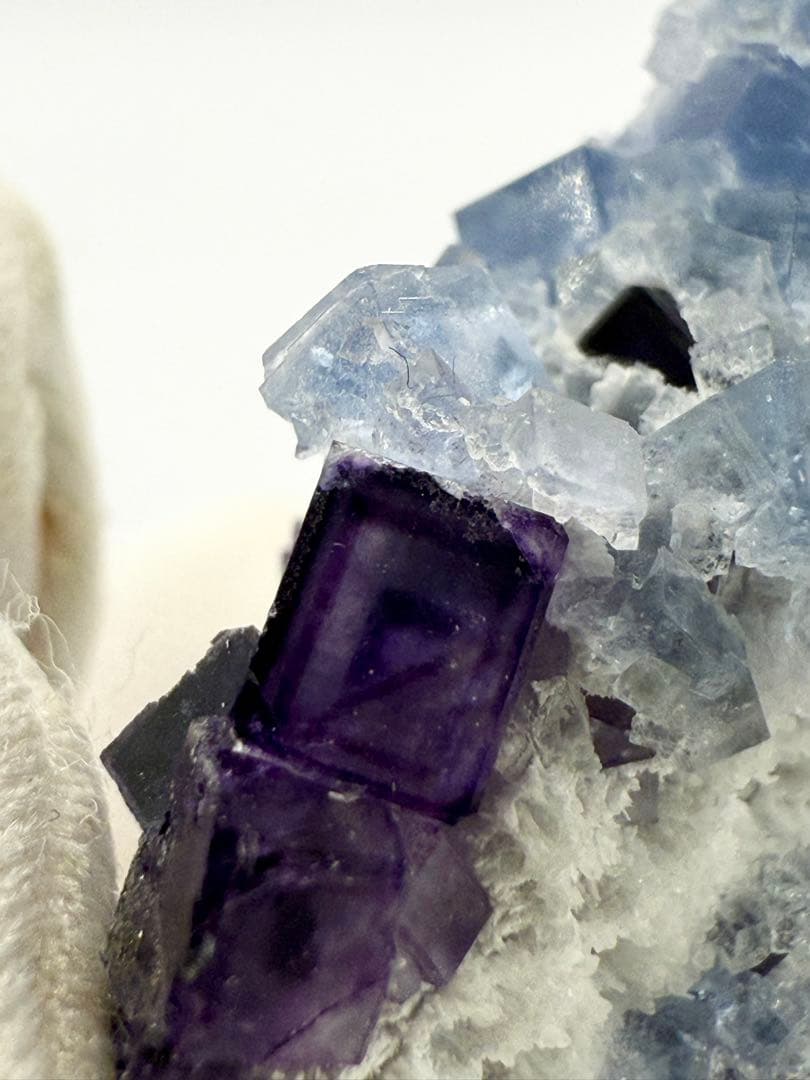 パープル　ブルー　フローライト　蛍石　浙江省産　原石　鉱物標本　天然石