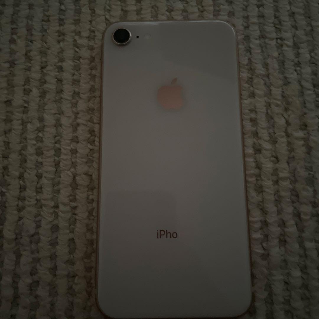 iPhone8 ゴールド　64GB 本体のみ