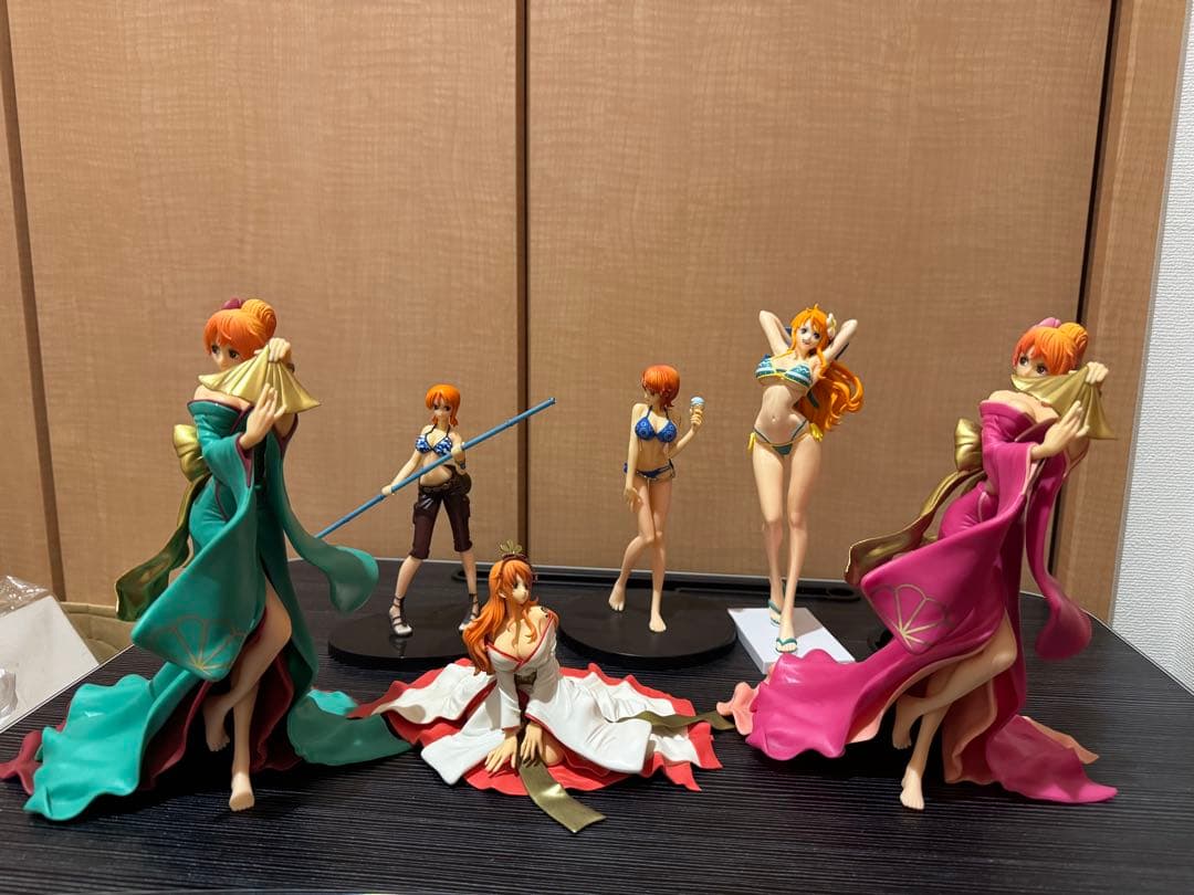 【ナミ】フィギュアまとめ売り26体※1体折れ有り　ワンピース