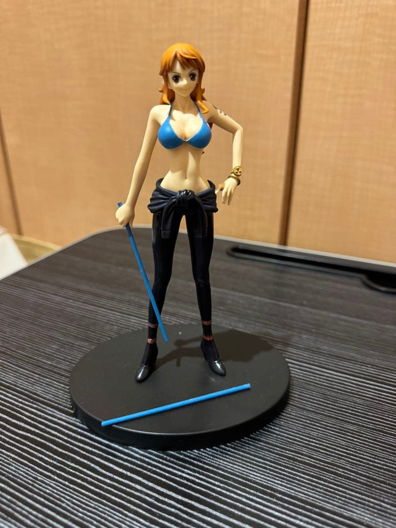 【ナミ】フィギュアまとめ売り26体※1体折れ有り　ワンピース
