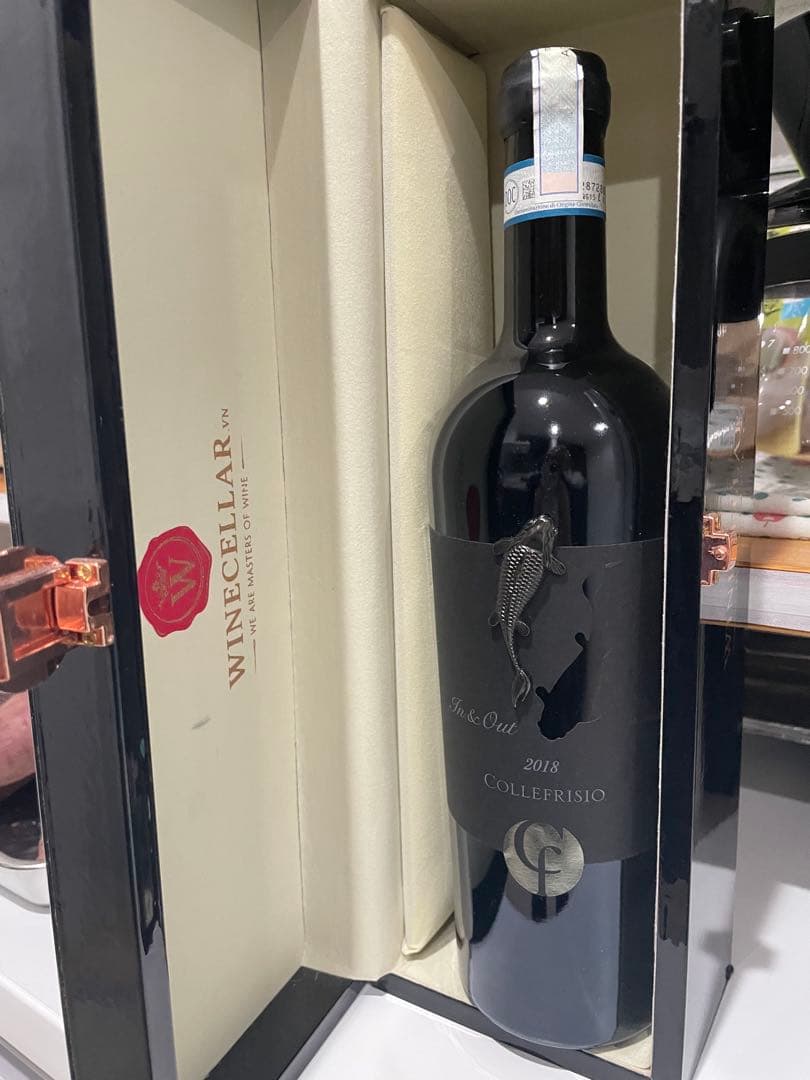 豪華木箱入未開封 Collefrisio In & Out 2018 赤ワイン