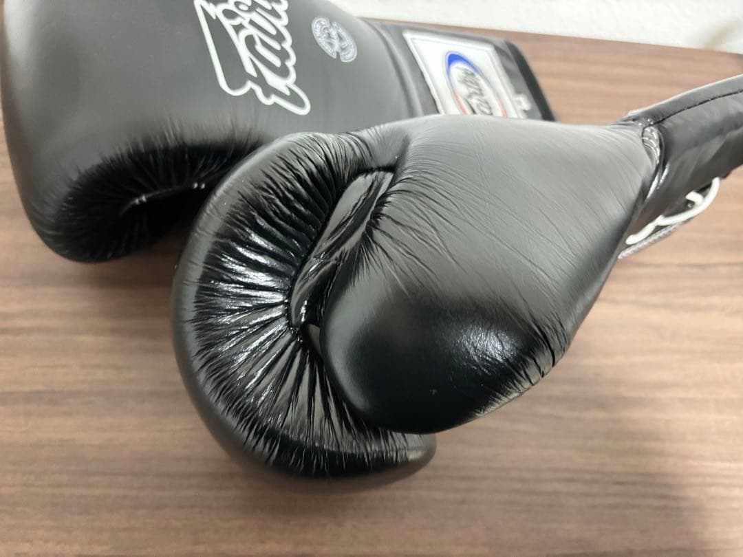 【新品未使用】Fairtex ボクシンググローブ 16oz ブラック