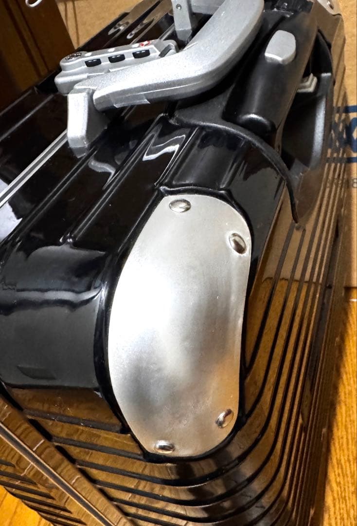Rimowa リモワ　4輪　ビジネストロリー　リンボ　Limbo 28L