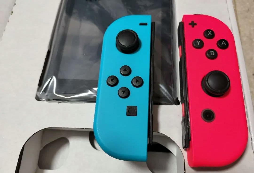 美品 Nintendo Switch本体+ソフト2本+メモリ32GB 他おまけ付