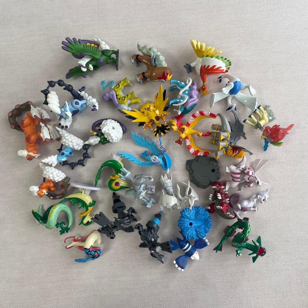 モンコレ　ポケモン　フィギュア　伝説ポケモン多数　レア　まとめ売り（おまけ付き）