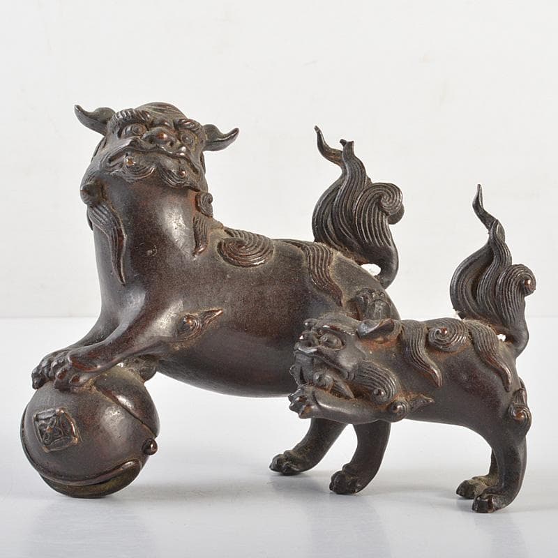 中国　古銅宣徳銅　玉乗り獅子　親子　鈴　置物　M　R7409