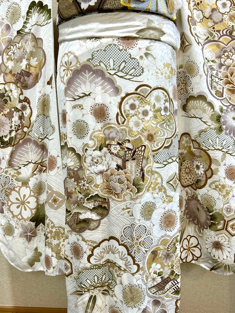 mu　白地振袖　上品な古典柄振袖　成人式　前撮り