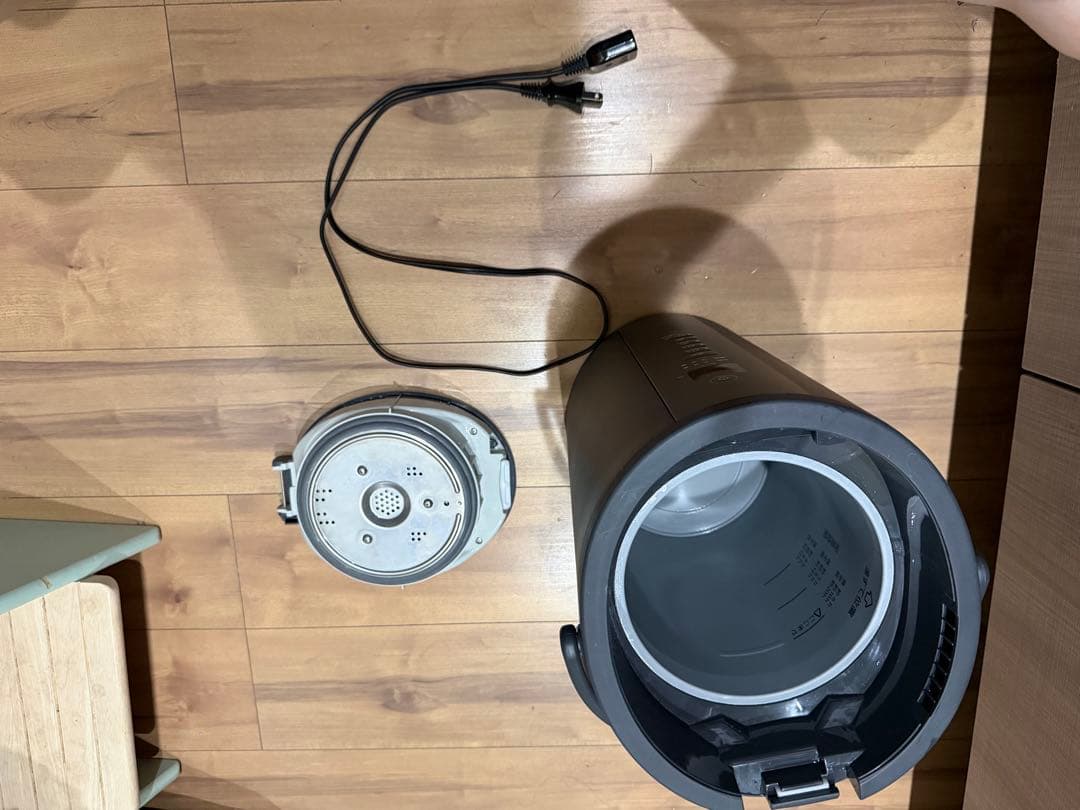 象印 マホービン　スチーム加湿器　EE-TA60 ソフトブラック