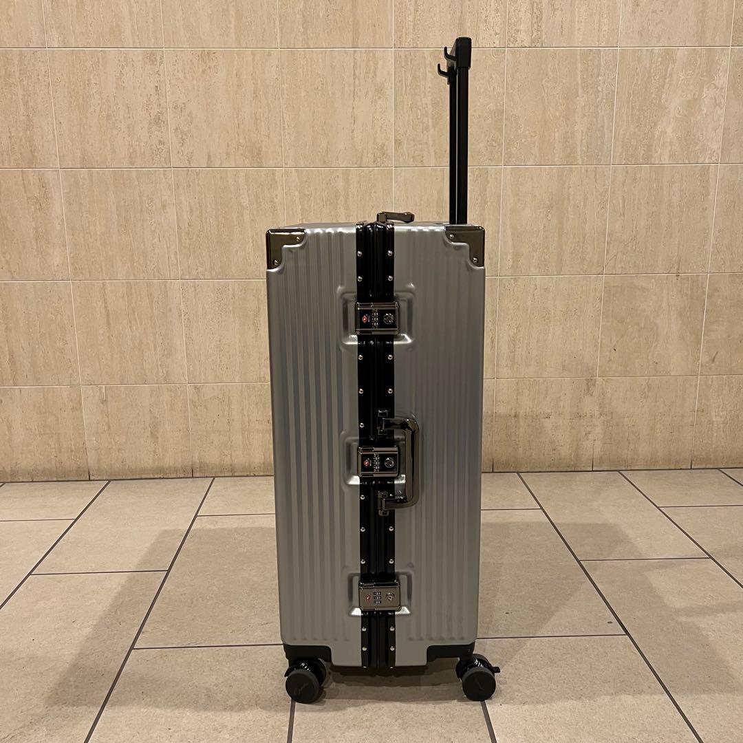 シルバー リブデザイン キャリーケース Lサイズ 95L