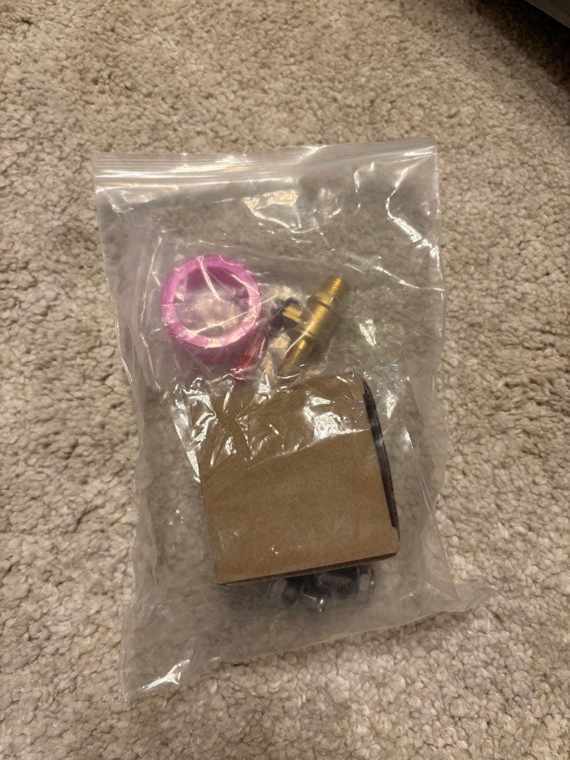 メタリックグレー 燃料タンク ボルト取り付け