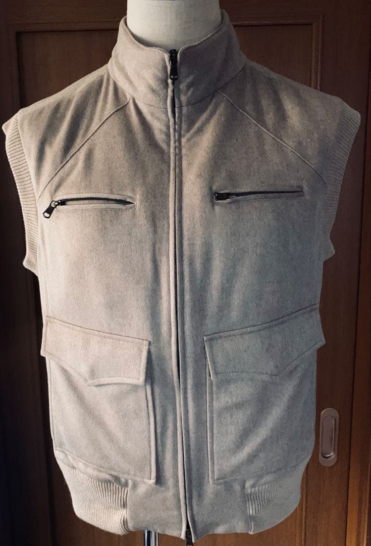 Brunello Cucinelli氏ご愛用　極上カシミアスーツベスト¥45万