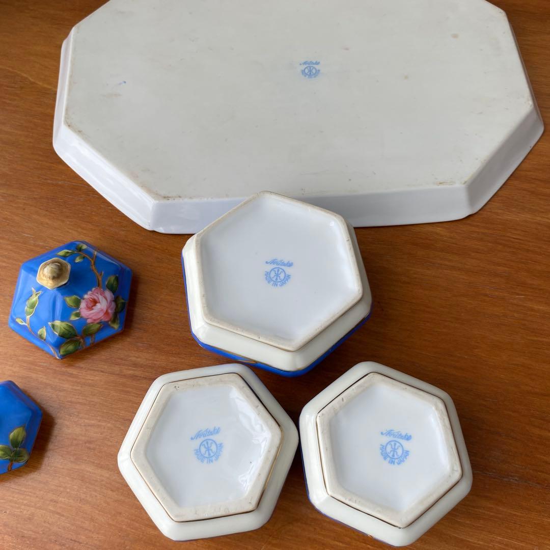 英国里帰り　オールドノリタケ　ドレッシングテーブルセット　鮮やかなブルーとお花