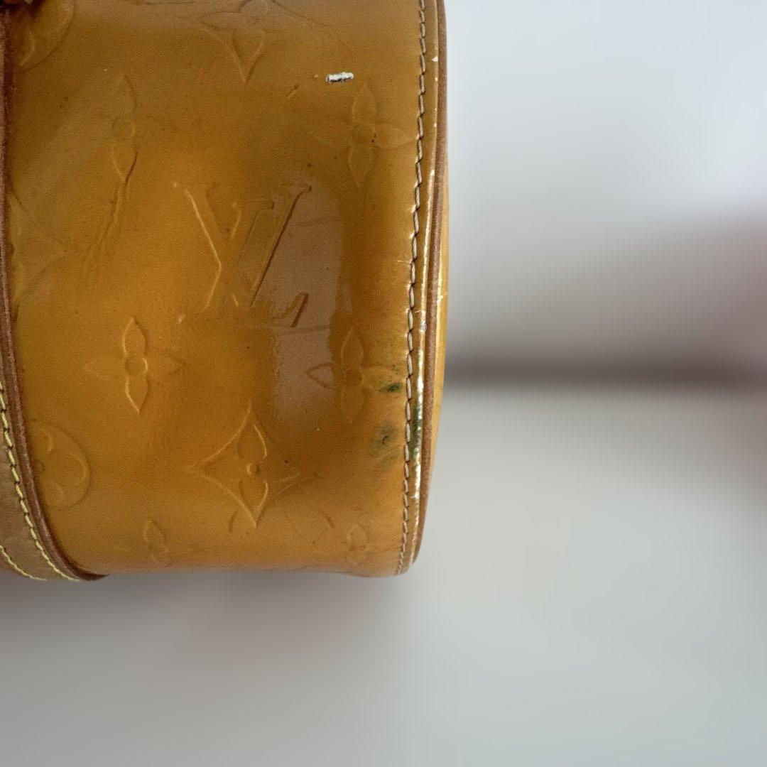 Louis Vuitton イエローパテントレザーハンドバッグ