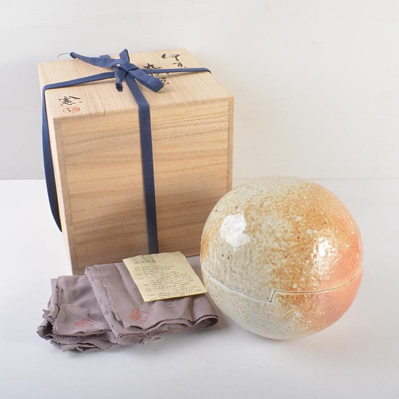 伊賀焼　小島憲二造　丸陶筥　陶箱　共箱　V　R6133C