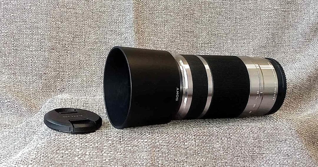 ソニー　望遠ズーム　 E 55-210mm OSS　美品[ 完動品 ]