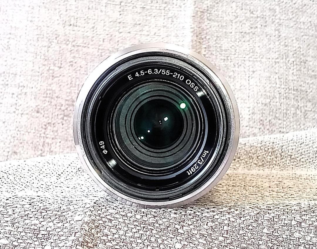 ソニー　望遠ズーム　 E 55-210mm OSS　美品[ 完動品 ]