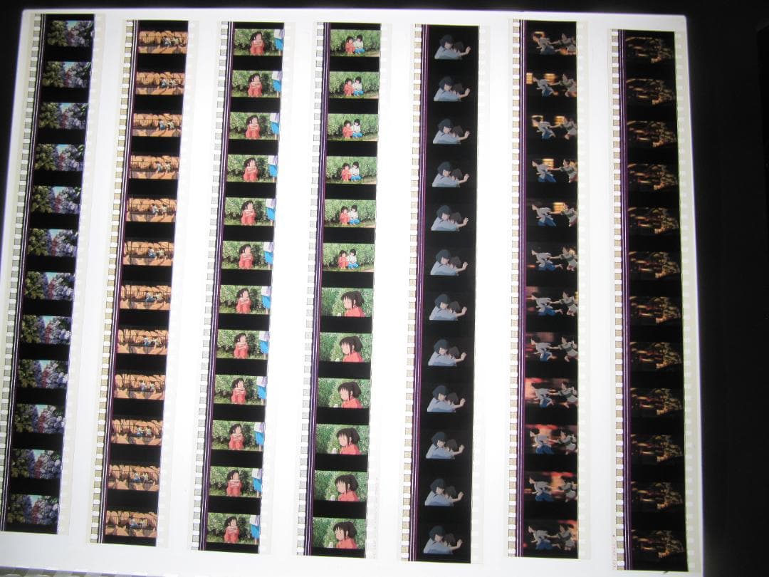 し*❌様 千と千尋の神隠し 35㎜フィルム12コマ×175枚合計2100コマ ア
