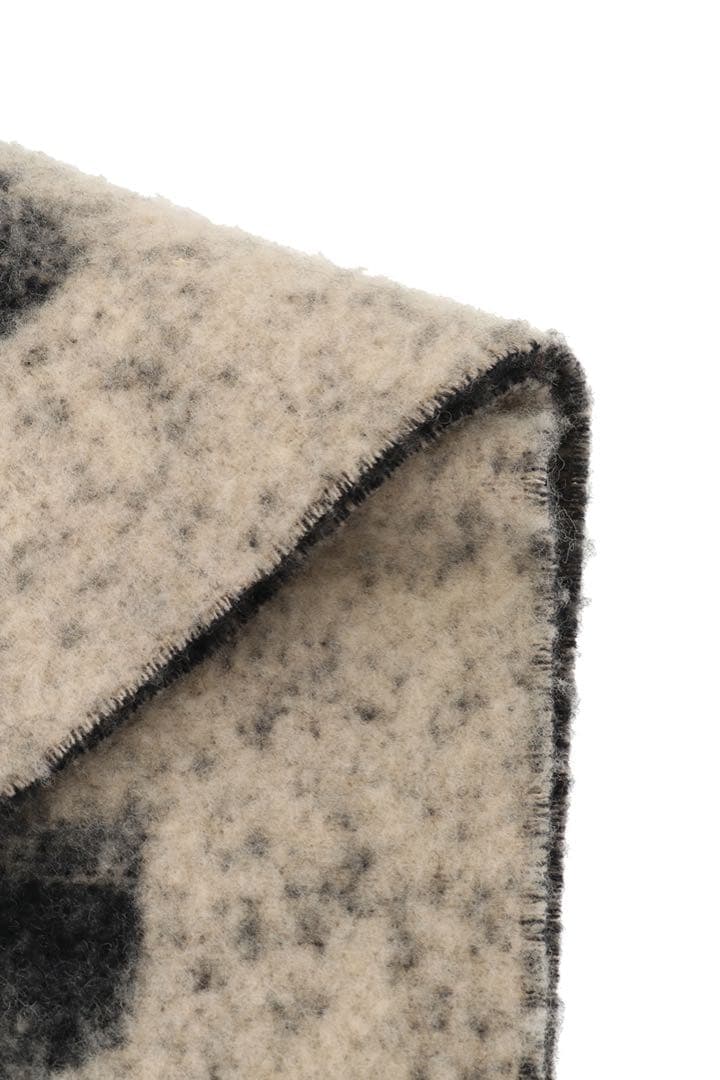 ⚠️大幅値下げ⚠️ CLANE CLANE LOGO MUFFLER