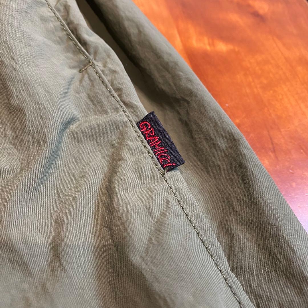 グラミチ　ナイロンフレアパンツ　Mサイズ