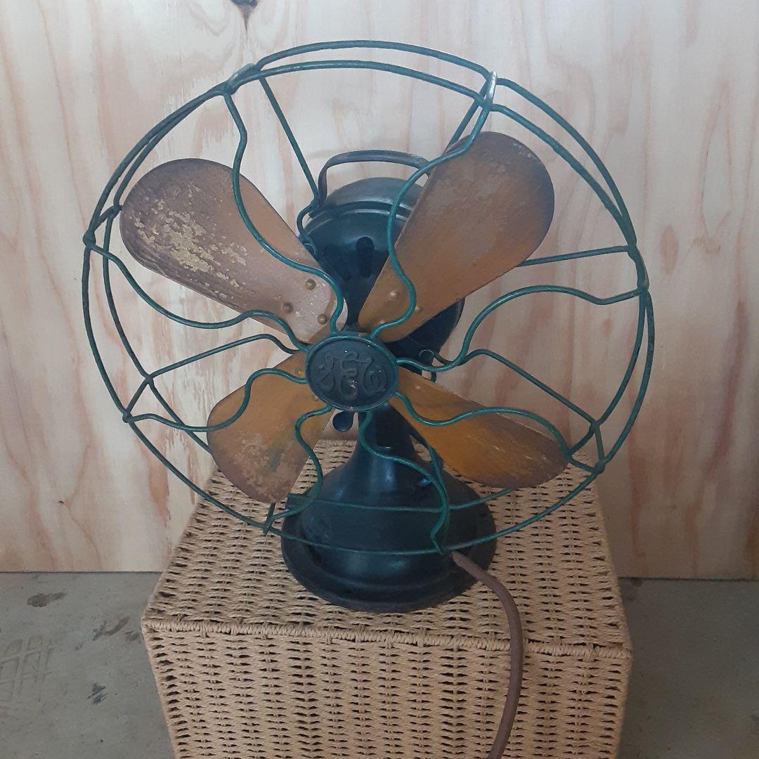 扇風機　ヴィンテージ　旧東芝製　ミニ扇風機
